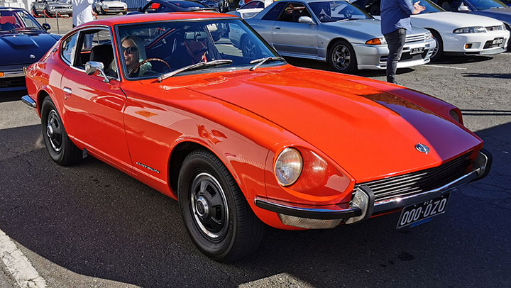 Around the track with Nissan Z | GadgetGuy