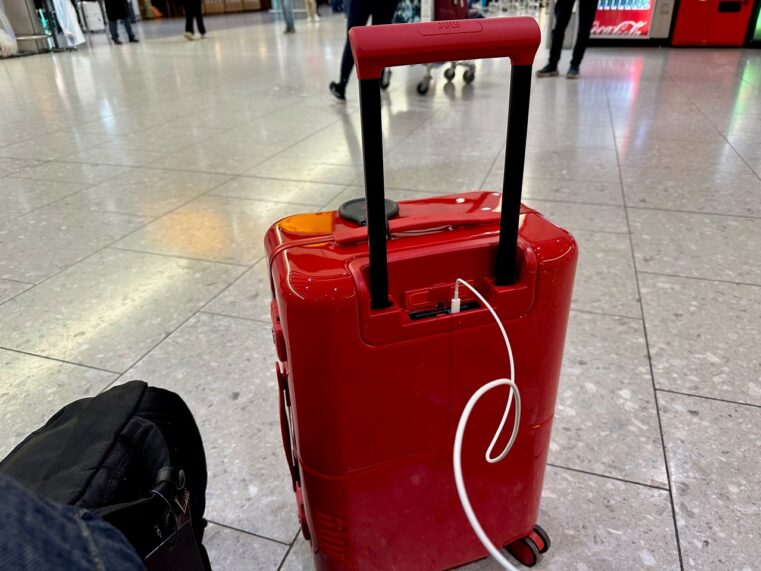 July Carry On Trunk a charger and suitcase in one (review)